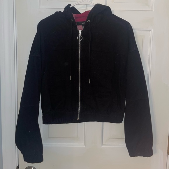 Forever 21 Jackets & Blazers - 💜 Cropped Jacket